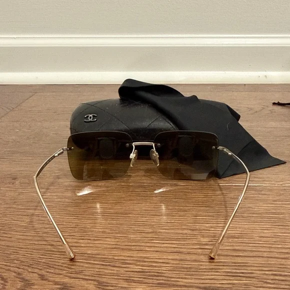 CHANEL Rimless Sunglasses Brown Lenses with Gold Trim - Picture 5 of 7
